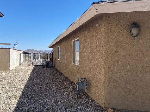 3rd image of 14283 Glenview Ct