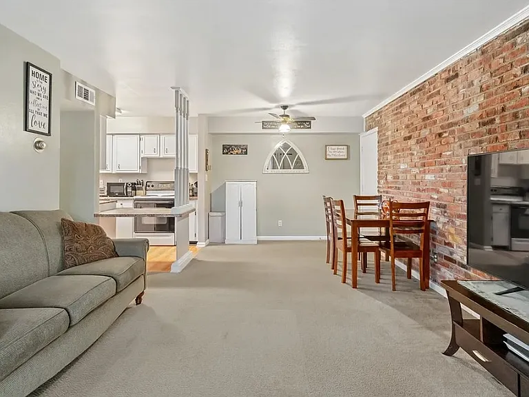 495 Odell Ave #2A — Photo 4