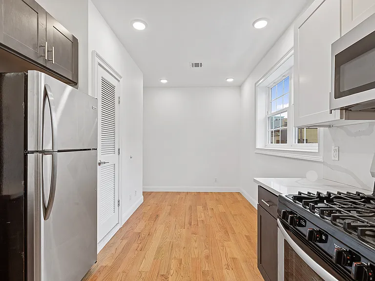 601 Jefferson St #2C — Photo 4