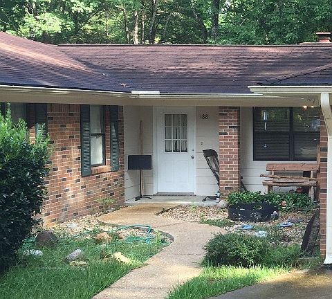 3rd image of 188 Cambridge Dr
