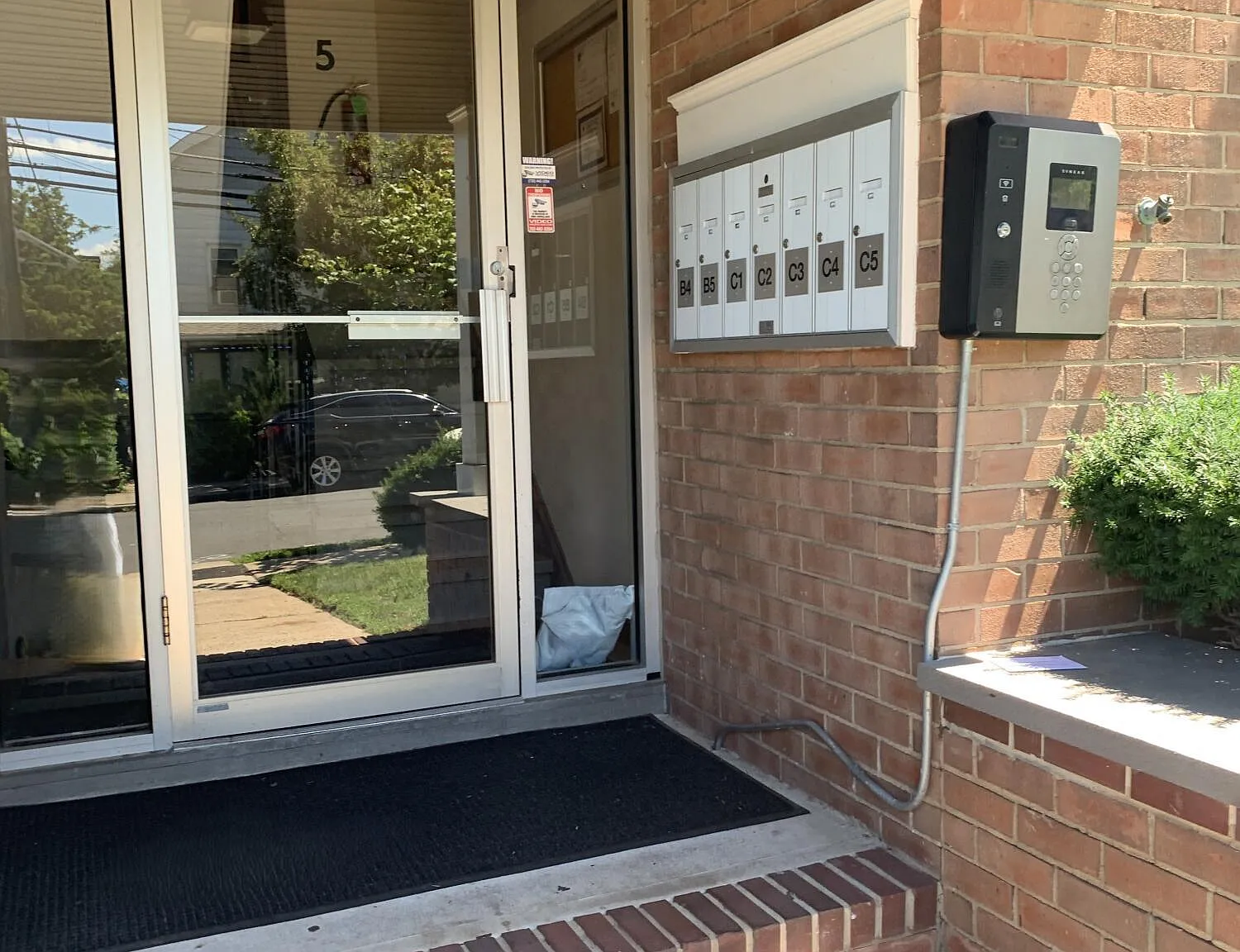 1 bed, $1,750 — Photo 2