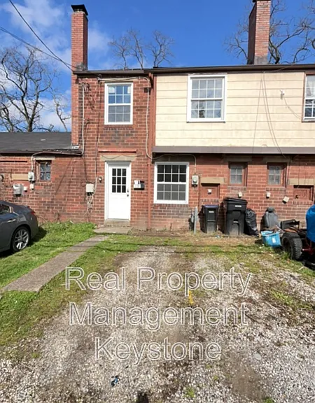 138 Delaware Dr — Photo 17