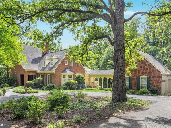 7131 Woodland Dr, Springfield, VA 22151
