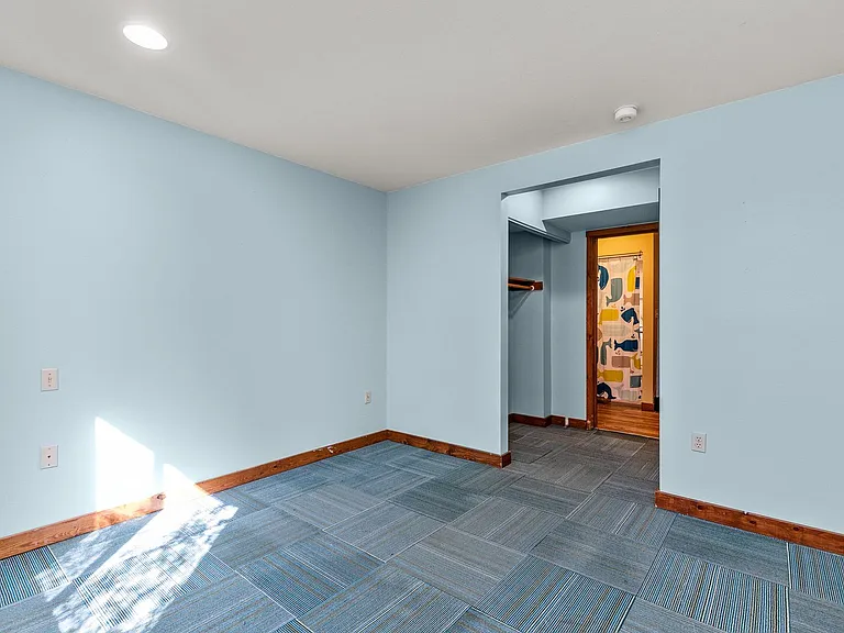 22030 E Lost Lake Rd — Photo 33