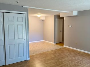 4 Post Oak Ln APT 14, Natick, MA 01760