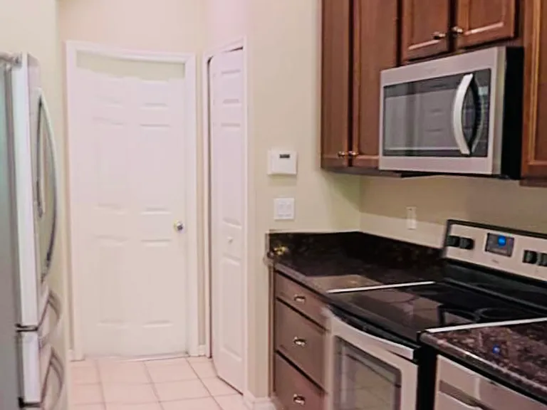 5528 Misty Wood Ct — Photo 13