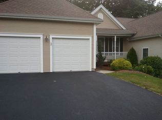 57 Taft Hill Ln, Uxbridge, MA 01569