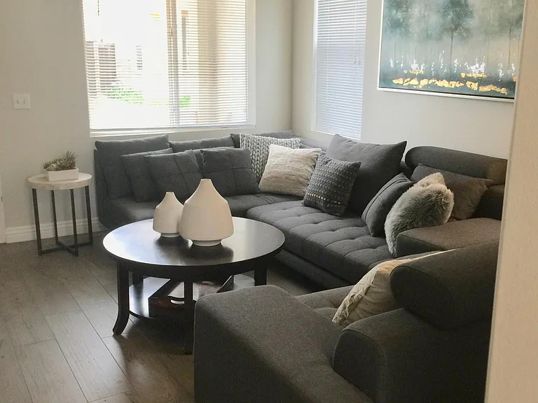 753 E Port Hueneme Rd — Photo 5