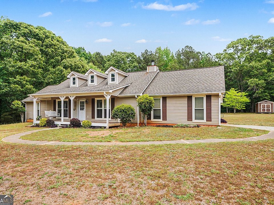 1st image of 160 Tamarack Trl