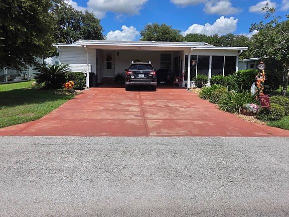 2nd image of 939 Robin Dr