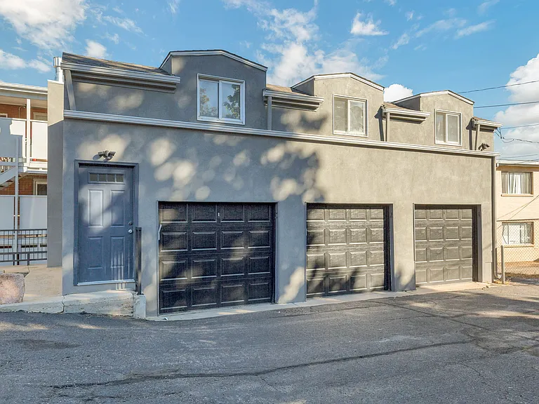 10760 W 8th Ave #1 — Photo 32