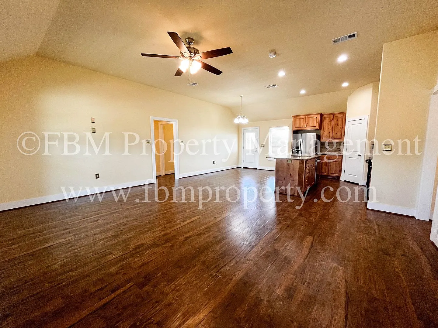 410 Krajca Rd - Amazing 3 Bedroom, 2 bathroom Home in Bardwell, TX! — Photo 3