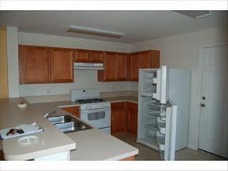 4th image of 1690 Pointe West Way