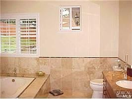 5th image of 809 Emerald Bay Dr