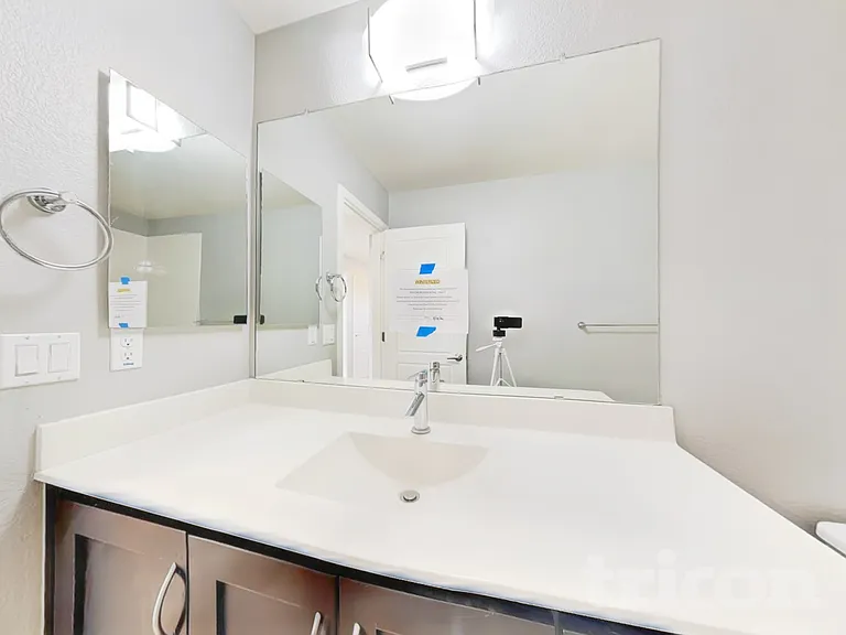 10239 Southlawn Cir — Photo 12