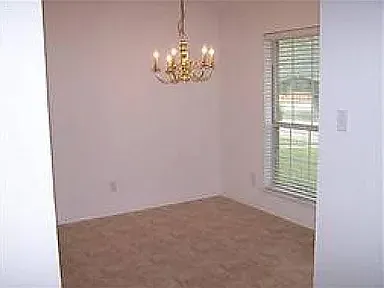 5325 Northridge Blvd — Photo 2