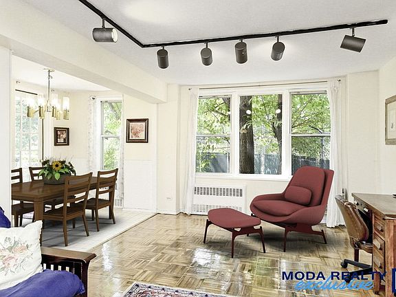 3rd image of 601 Kappock St APT 1B