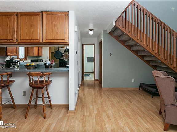 4th image of 6951 Tamir Ave