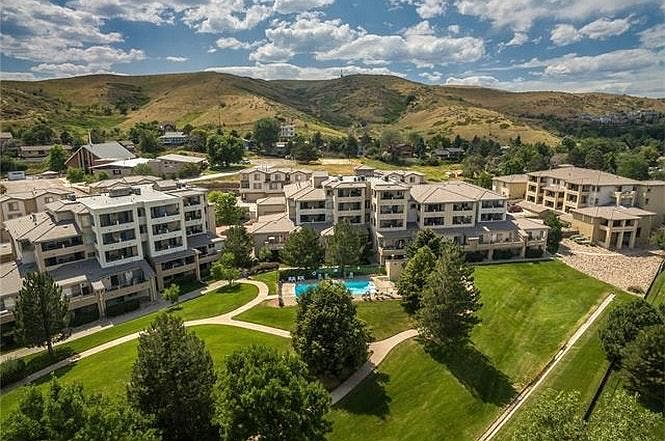 Beautiful Terrace at Green Mountain Community