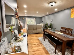 1805 Mill Pond Dr, South Windsor, CT 06074