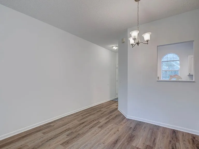 4220 Wilshire Blvd #105-C — Photo 8