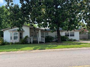 1605 E Market Ave, Searcy, AR 72143