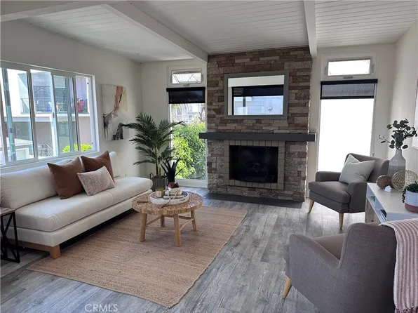 440 29th St, Manhattan Beach, CA 90266