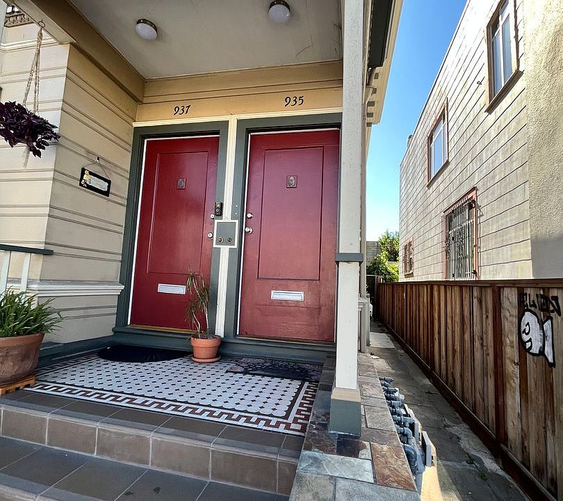1st image of 937 International Blvd #935