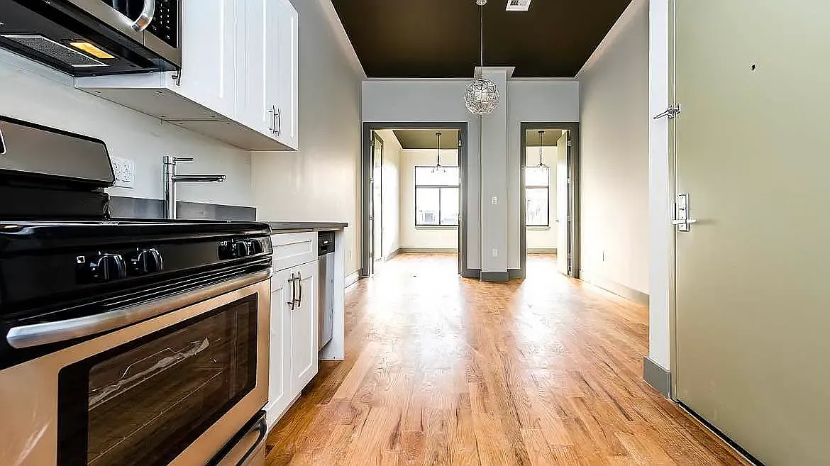 204 Irving Avenue — Photo 1