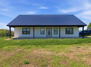 18945 Madison Dr, Phillipsburg, MO 65722