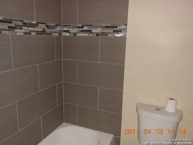427 Lively Dr #GARAGE — Photo 7