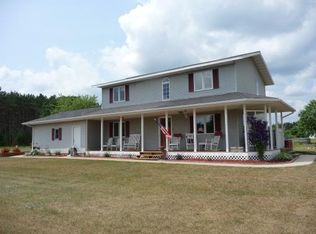 E748 Golke Rd, Waupaca, WI 54981