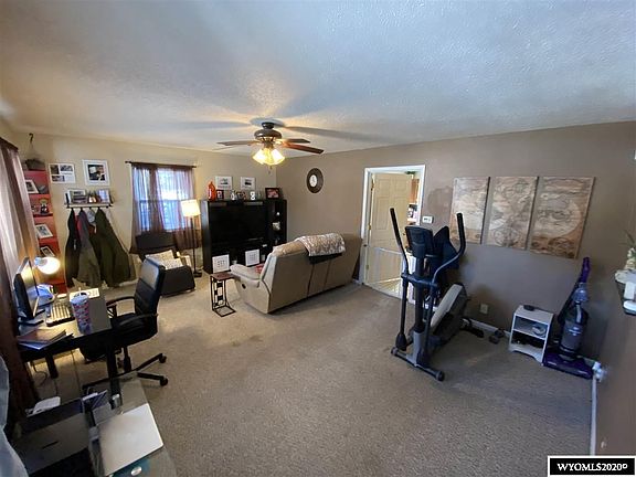 2nd image of 607 W Fremont Ave