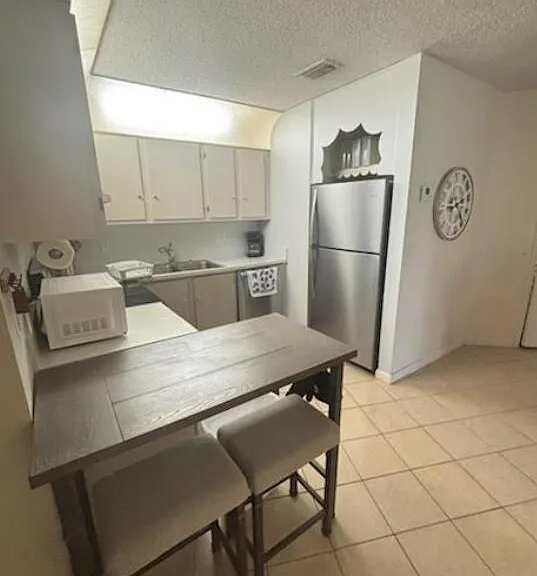 1971 NE Collins Cir #20 — Photo 10