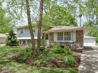 1417 Brentwood Pl, Joliet, IL 60435