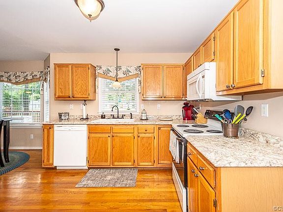 5th image of 3231 Magnolia Woods Pl