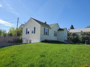 716 1st St, Rapid City, SD 57701