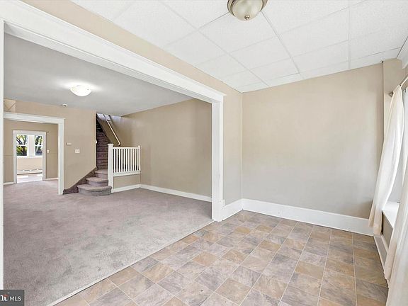 3rd image of 7781 Hasbrook Ave