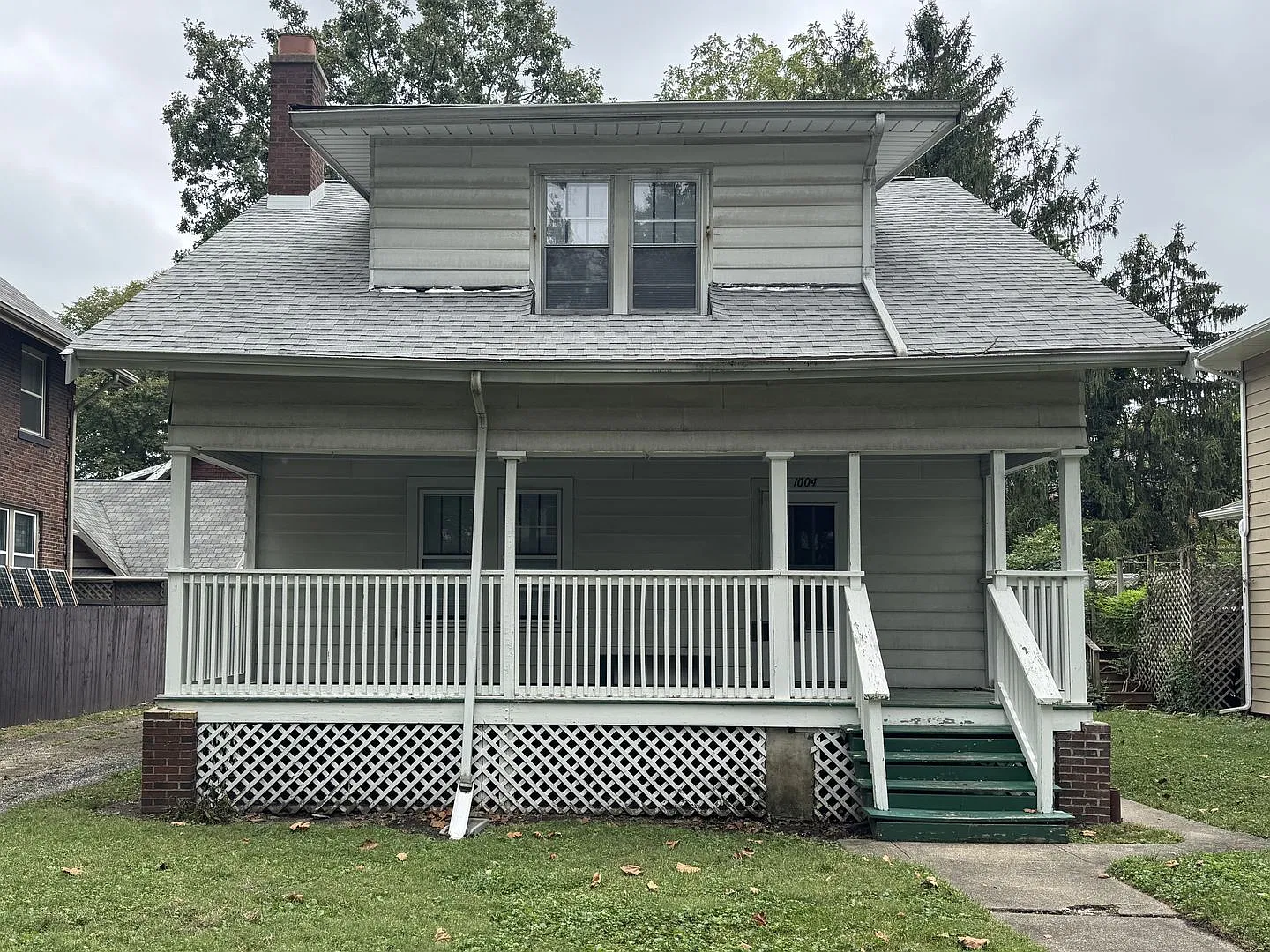 Historic Urbana - 3 Bedroom Home Just Minutes From Campus — Photo 1
