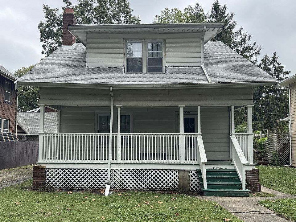 1st image of 1004 S Busey Ave