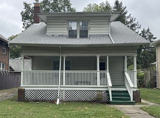 1004 S Busey Ave, Urbana, IL 61801