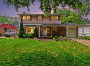 1221 Wines Dr, Ann Arbor, MI 48103