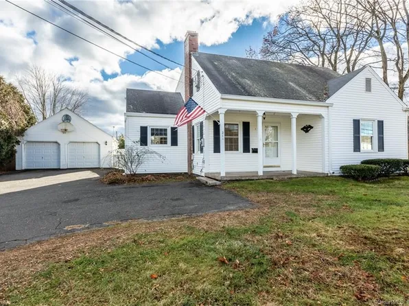 211 Elm Street, Windsor Locks, CT 06096