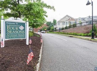 5 Cliff Rd #A3-5202, Woodland Park, NJ 07424