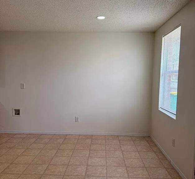 1216 Wisdom Dr — Photo 6