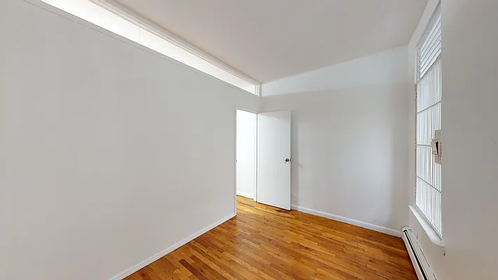 Rented by Bond New York | media 24