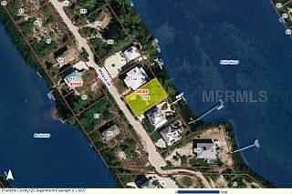 2nd image of 460 Bocilla Dr