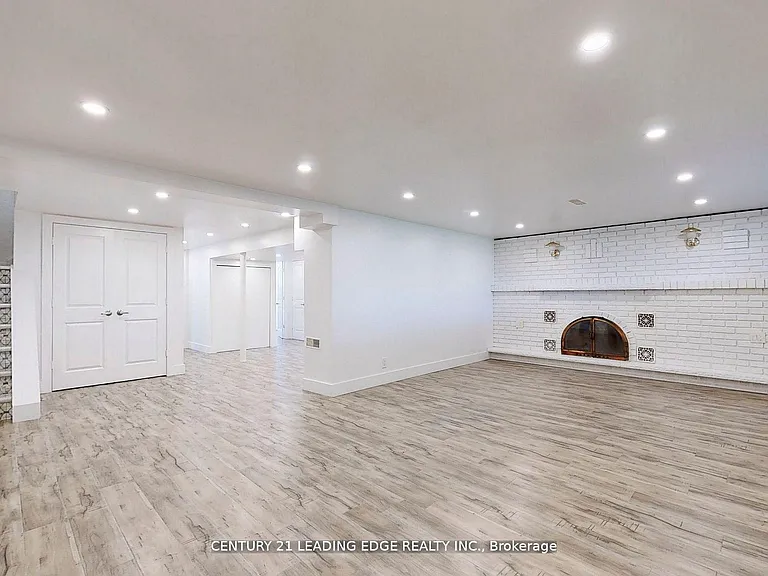 70 Wexford Blvd #BASEMENT — Photo 13