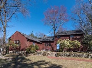 356 Beverly Pl, Mahwah, NJ 07430