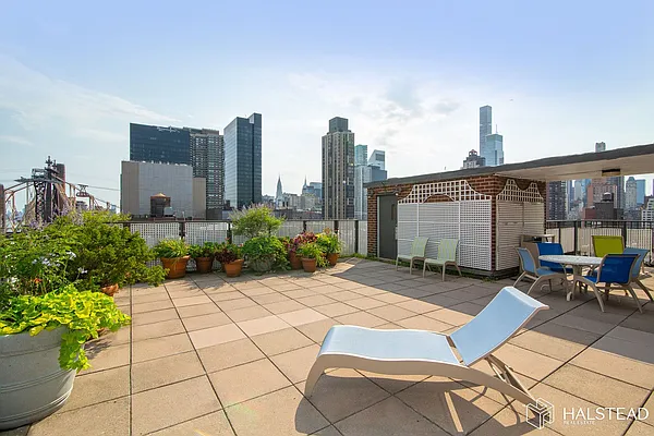 Rented by Halstead Real Estate | media 28